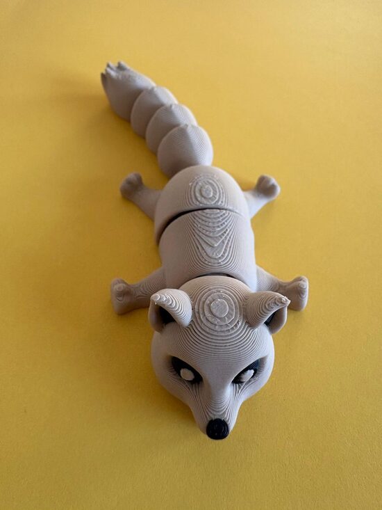 3D printēta kustīga lapsiņa 110 mm – unikāla 3D drukas figūriņa